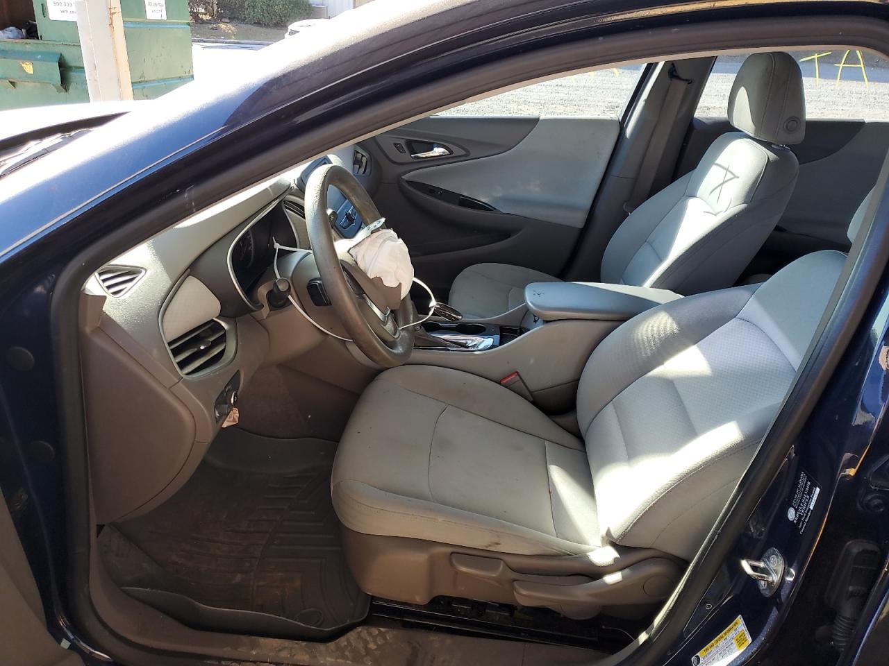 2017 Chevrolet Malibu - Image 7