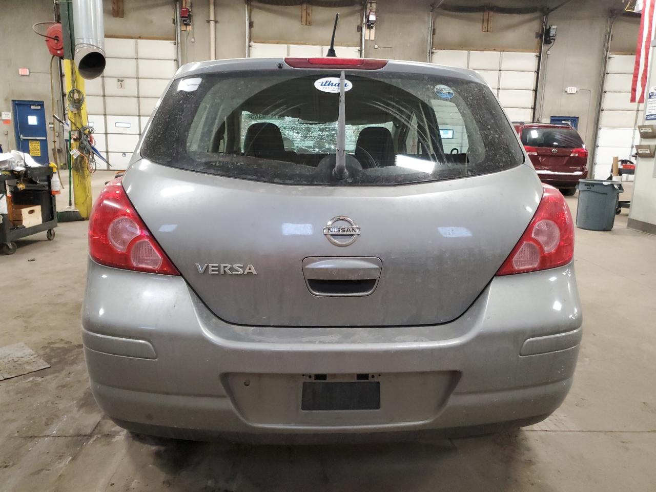 2011 Nissan Versa - Image 6