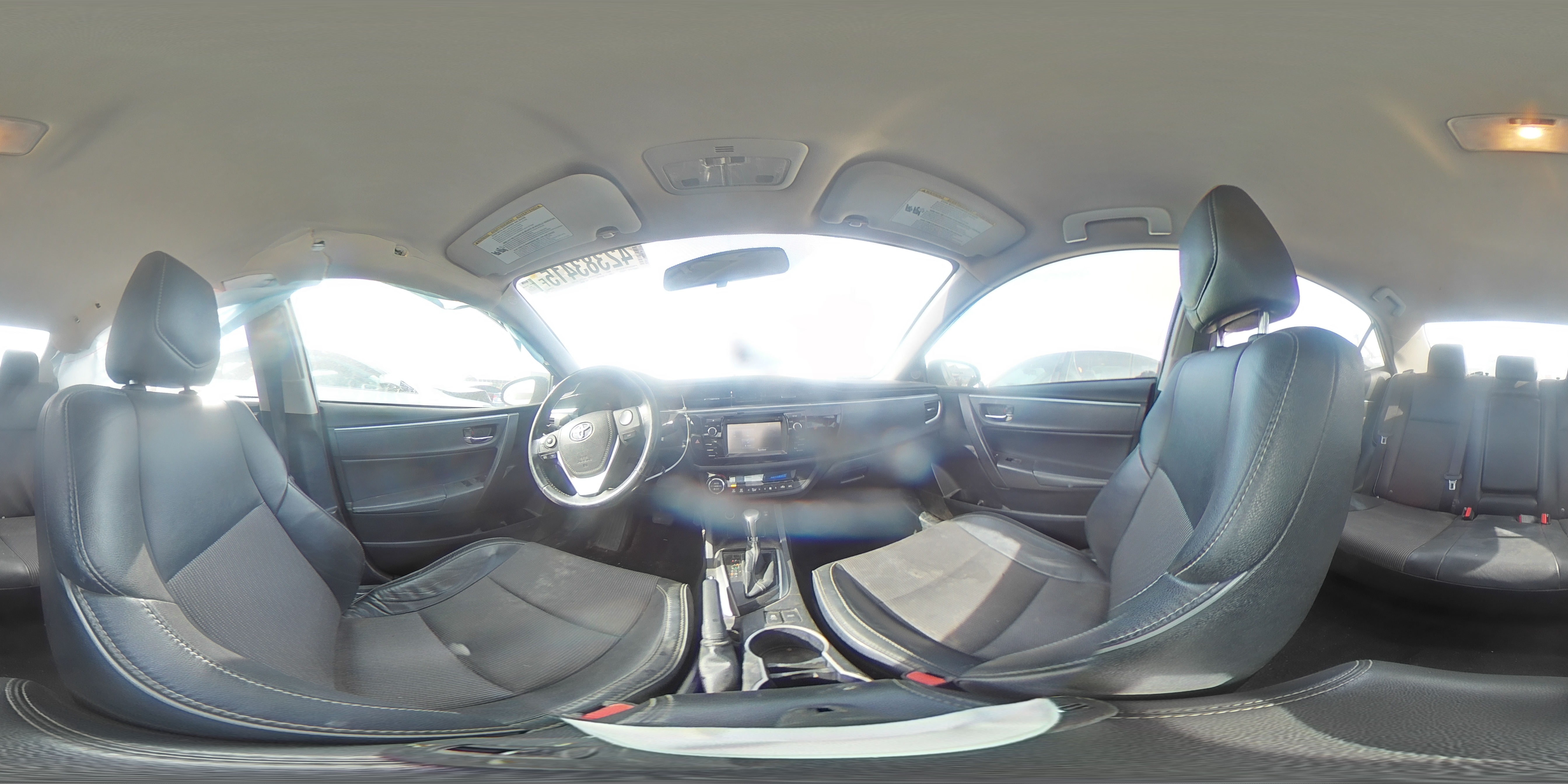 2015 Toyota Corolla - Image 12