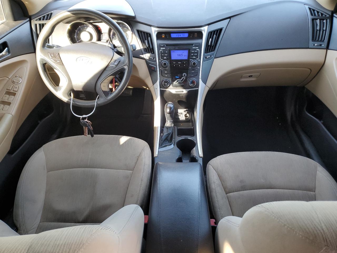2011 Hyundai Sonata - Image 8
