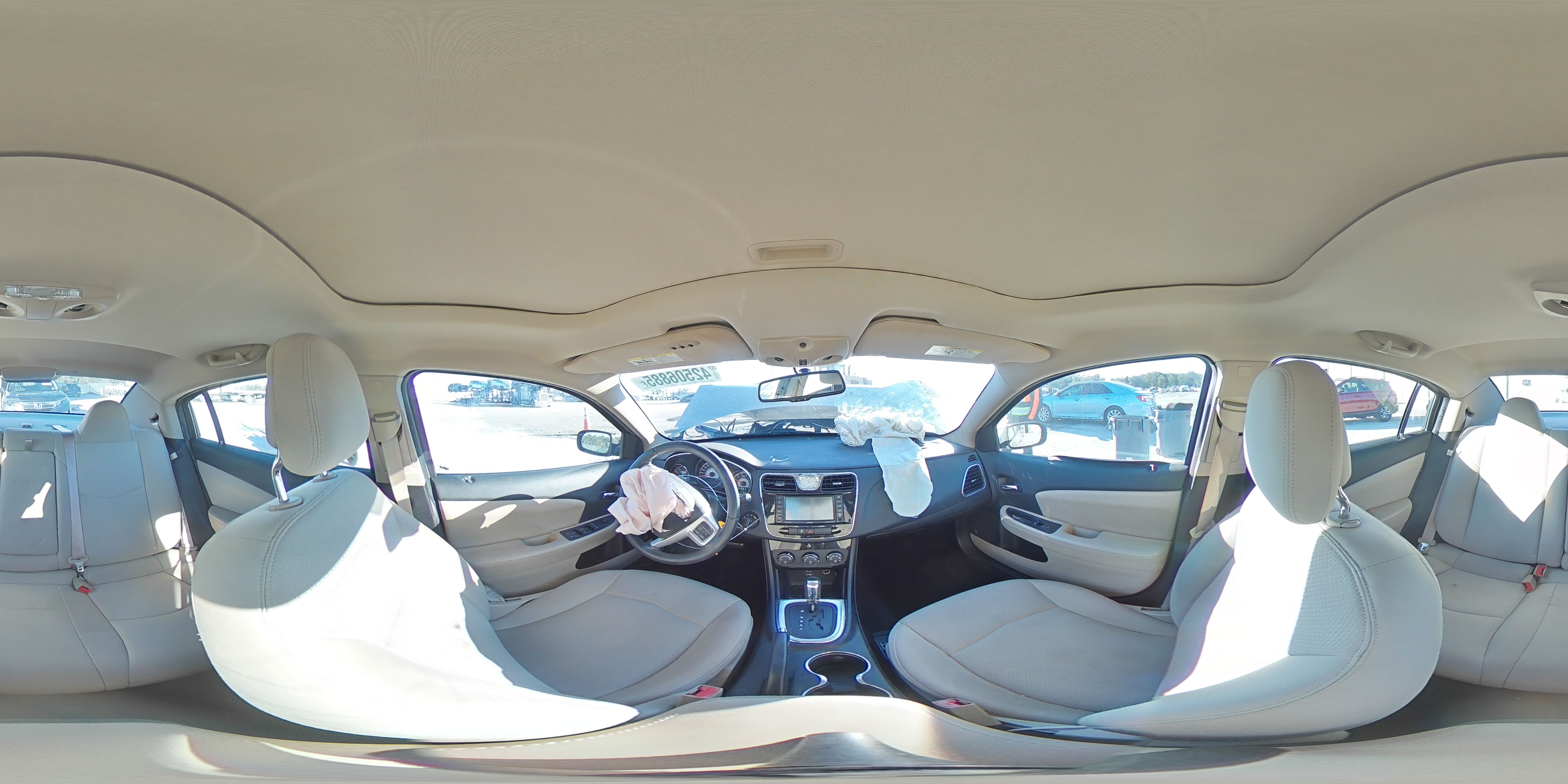 2013 Chrysler 200 - Image 13