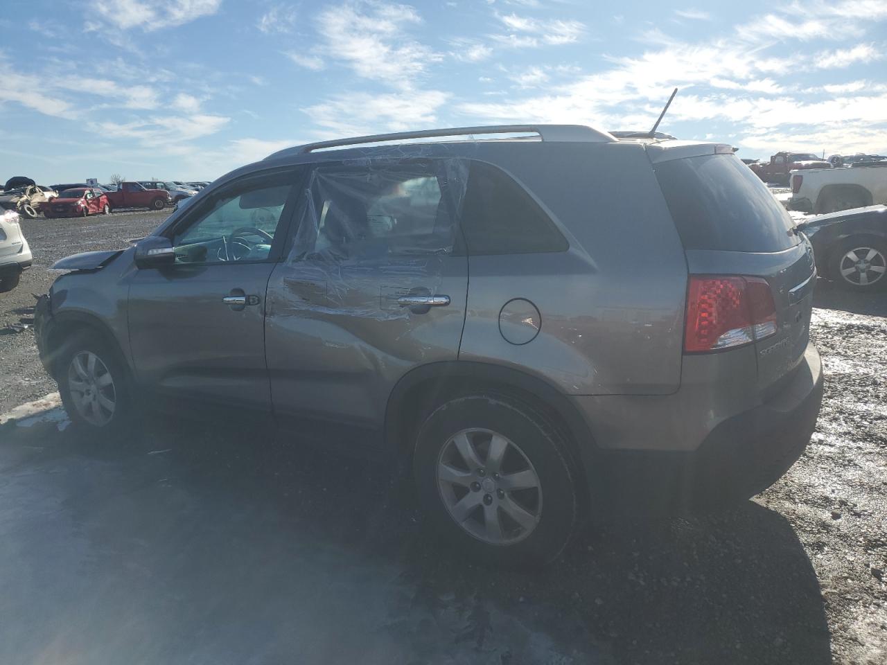 2012 Kia Sorento - Image 2