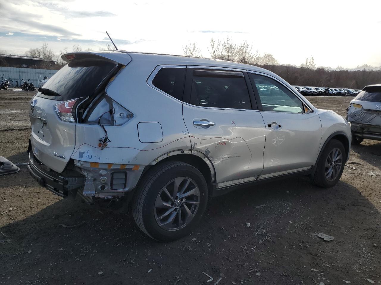 5N1AT2MV2GC773859 NISSAN ROGUE 2016