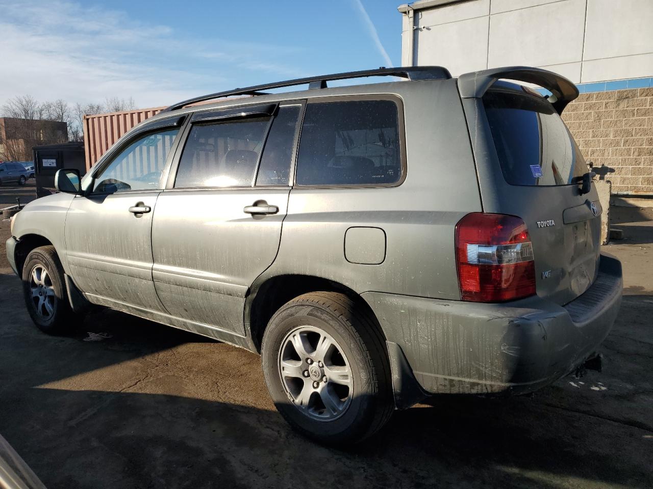 2004 Toyota Highlander - Image 2