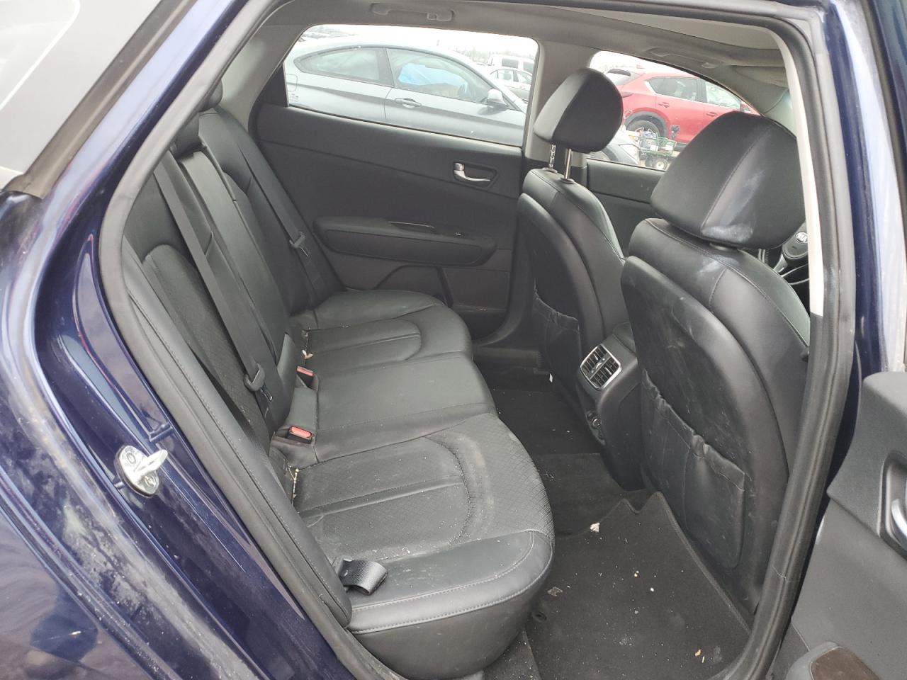 2018 Kia Optima - Image 10