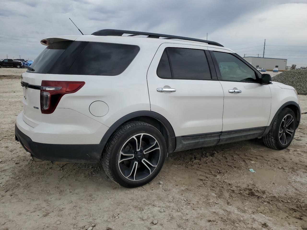 2013 Ford Explorer - Image 3
