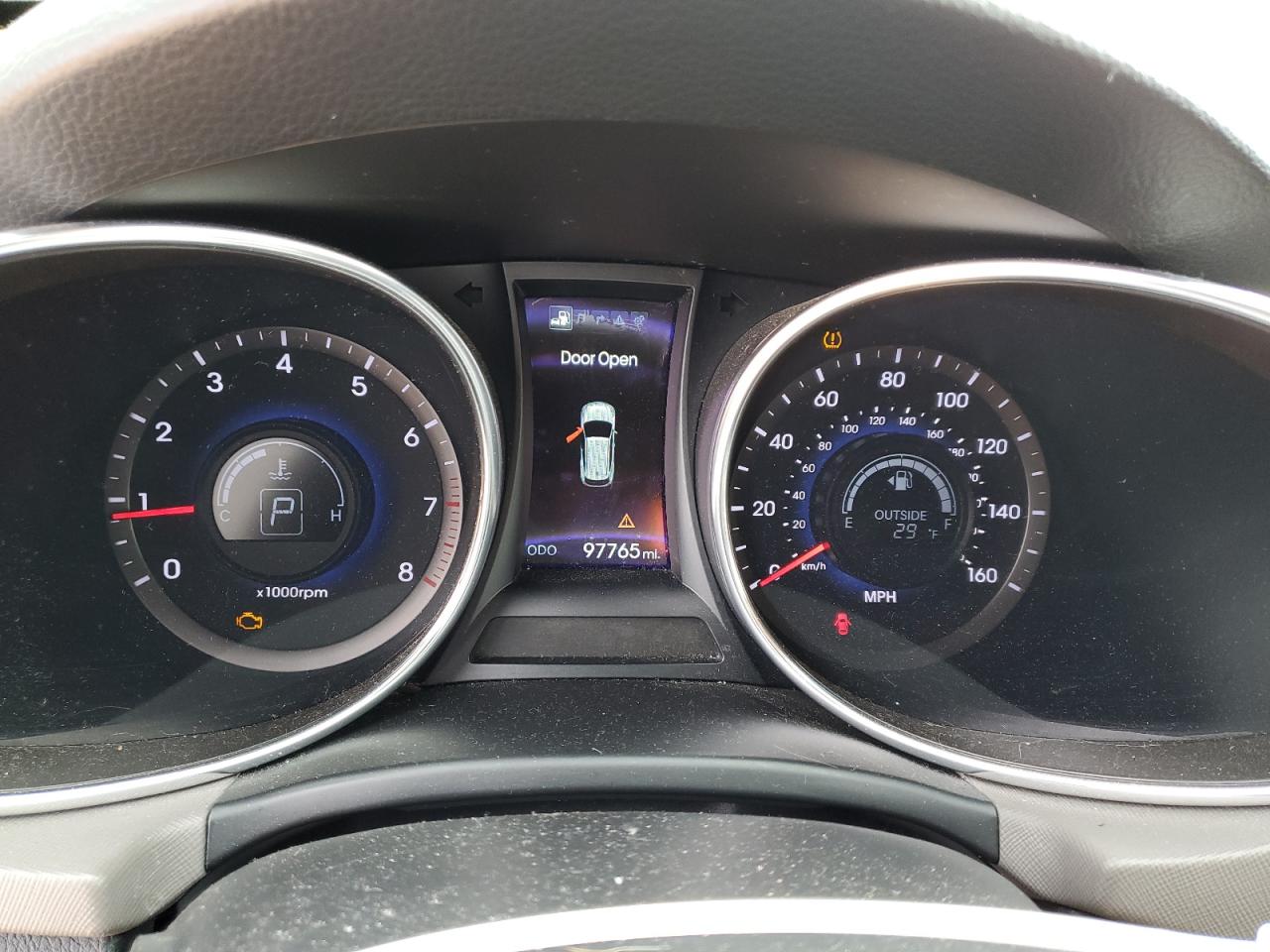 2015 Hyundai Santa Fe - Image 9