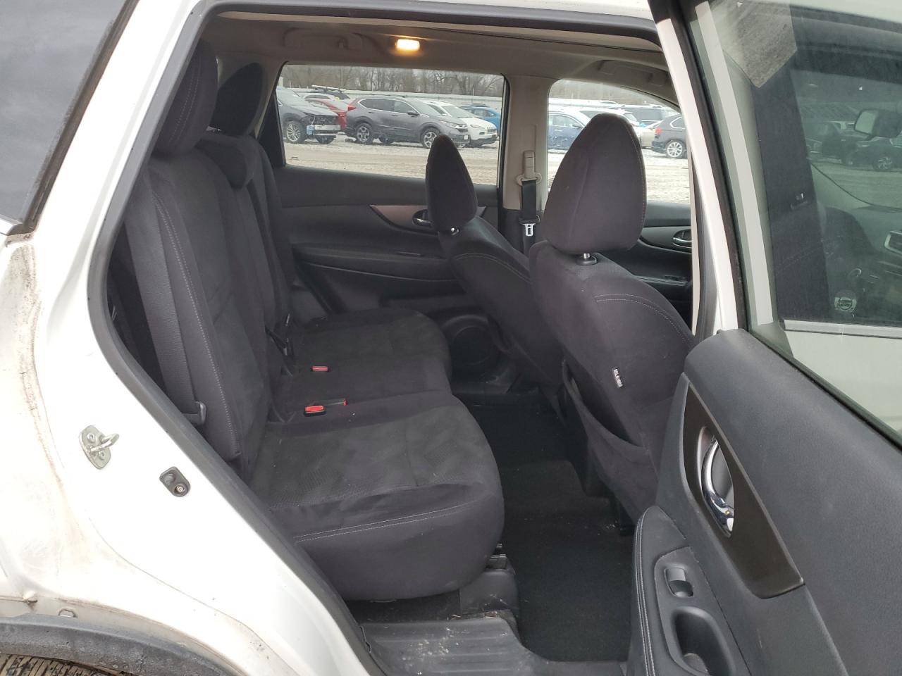 2014 Nissan Rogue - Image 11