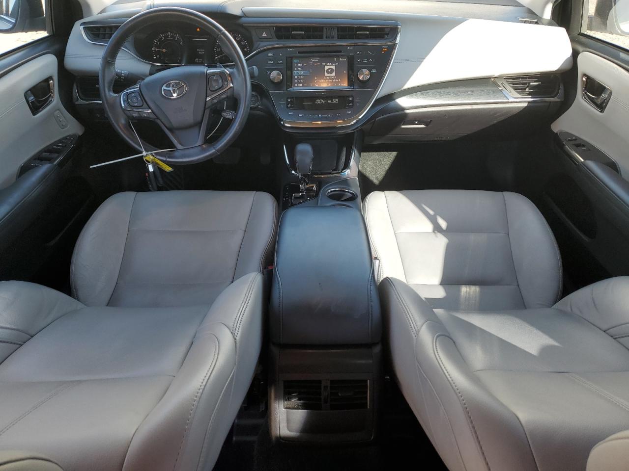 2017 Toyota Avalon - Image 8
