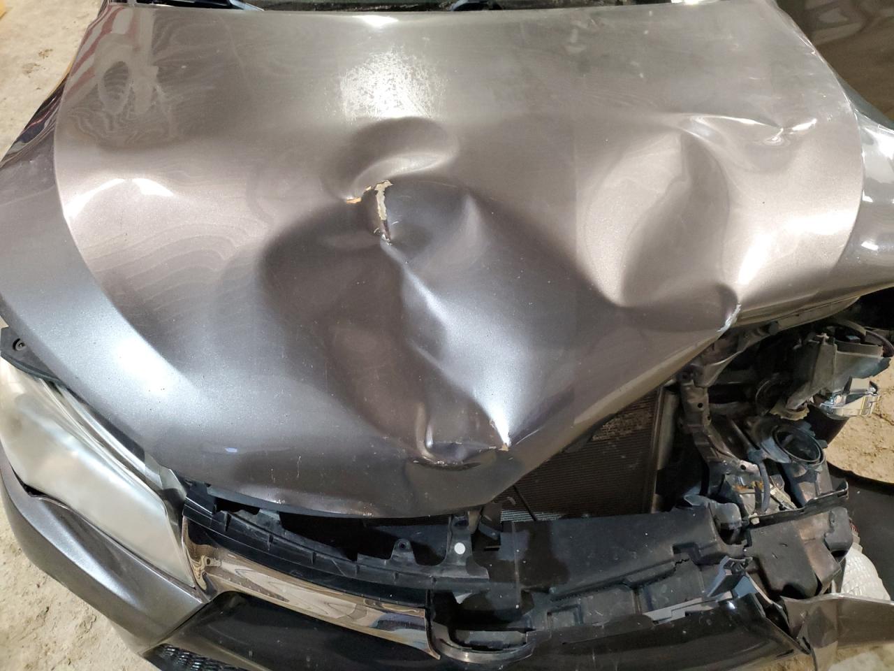 2016 Toyota Camry - Image 11