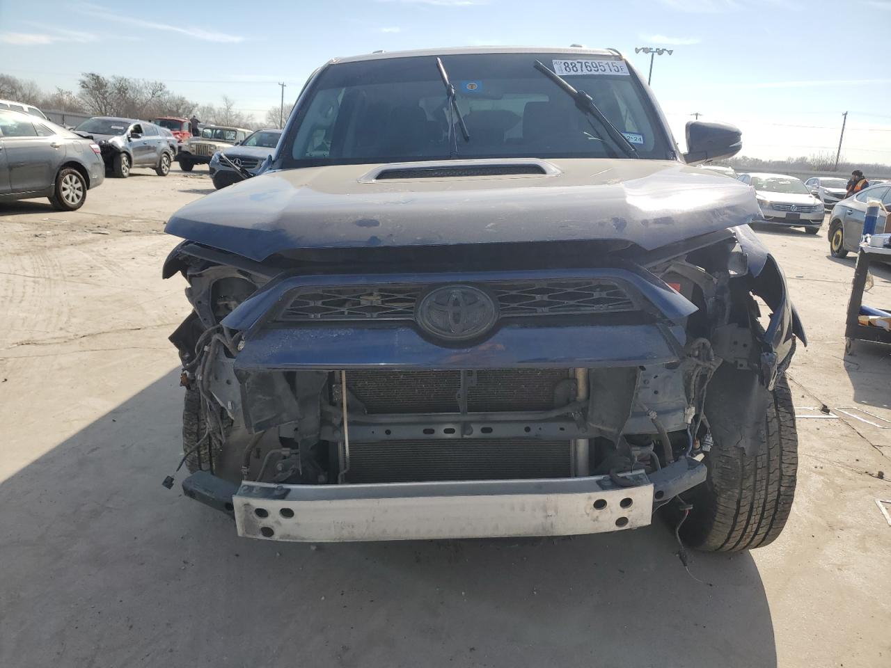 2019 Toyota 4Runner - Image 5