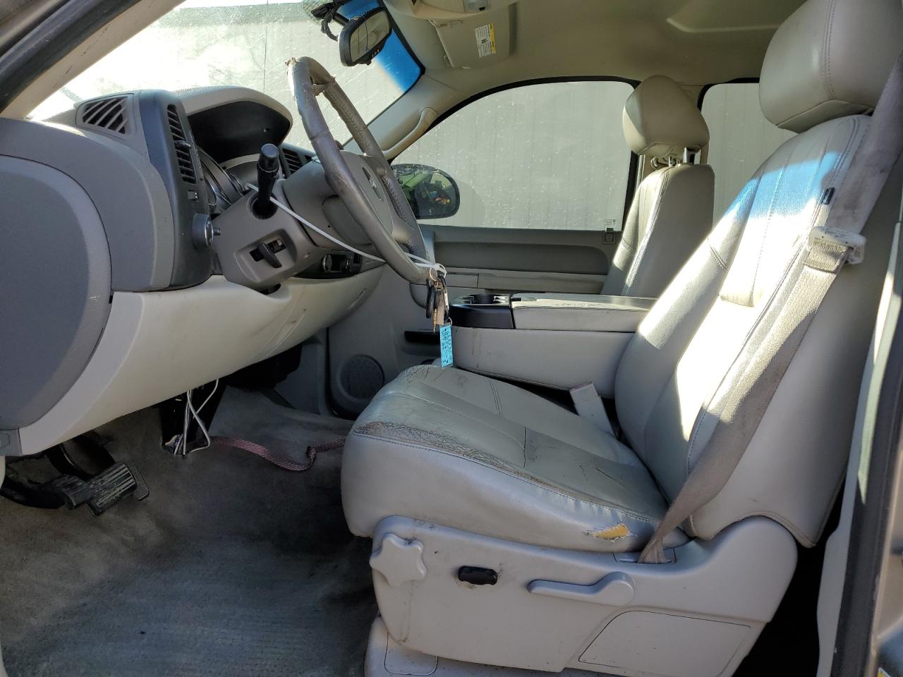 2013 Chevrolet Silverado - Image 7
