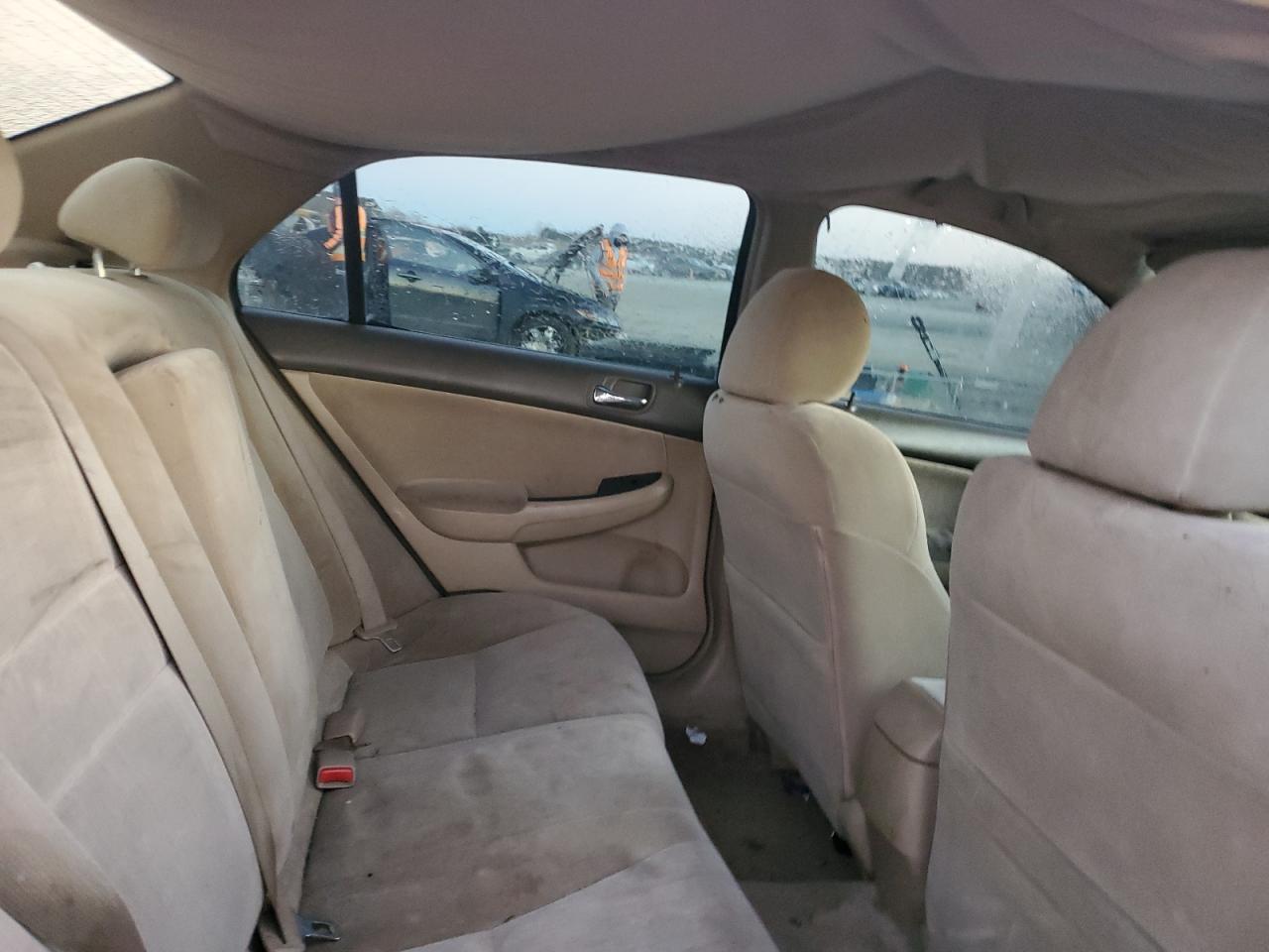2003 Honda Accord - Image 10