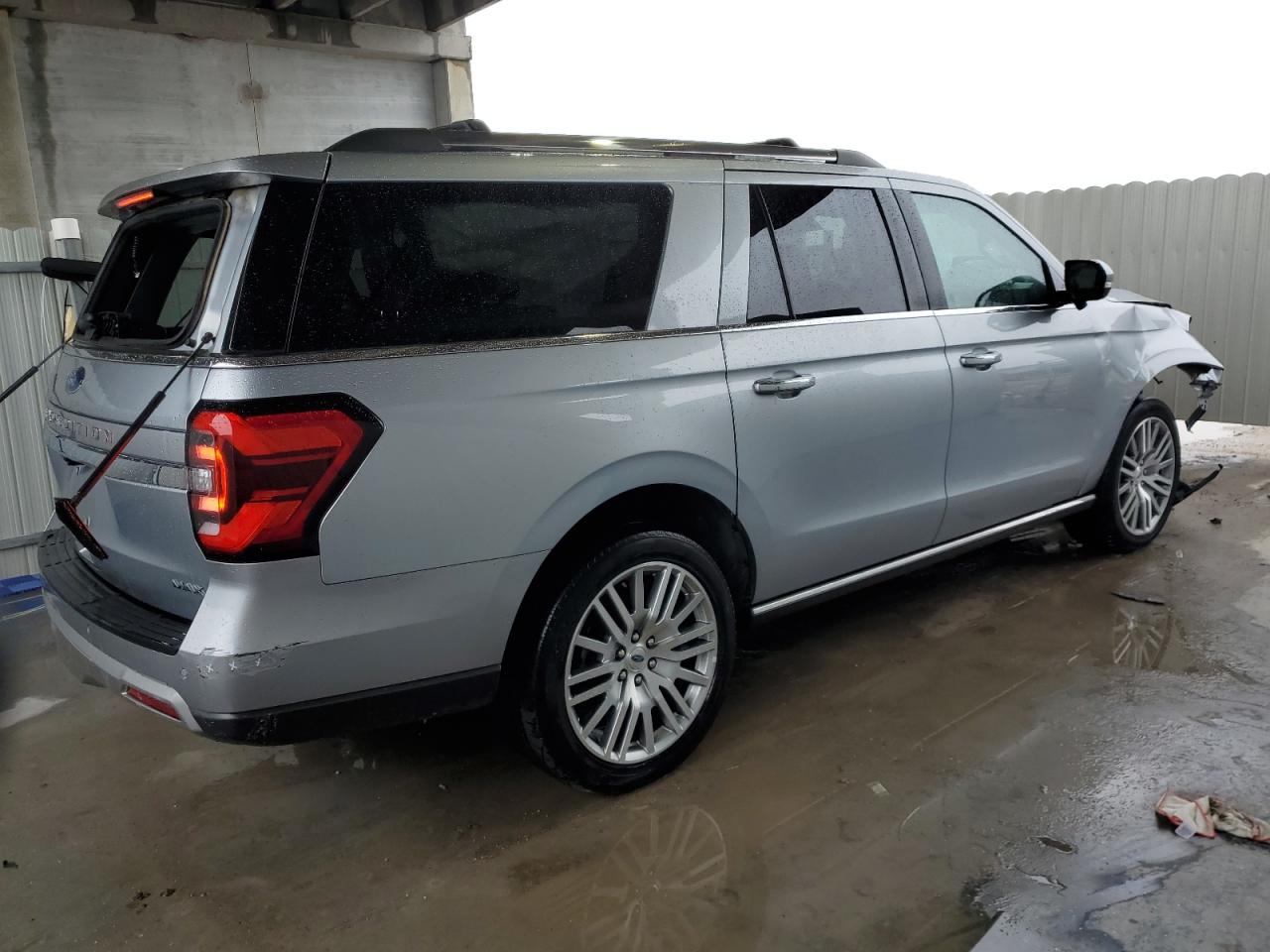2023 Ford Expedition - Image 3