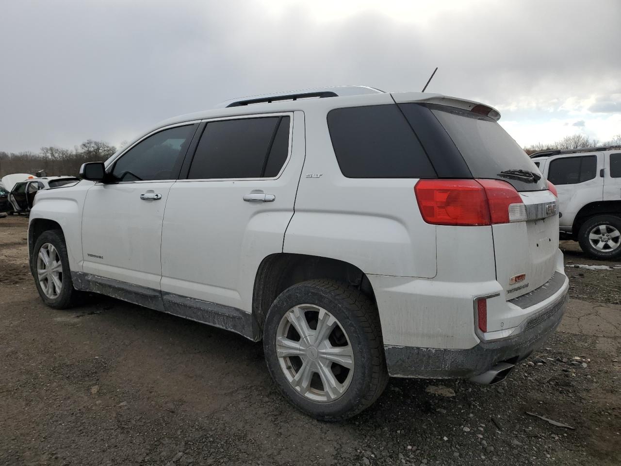 2017 GMC Terrain - Image 2