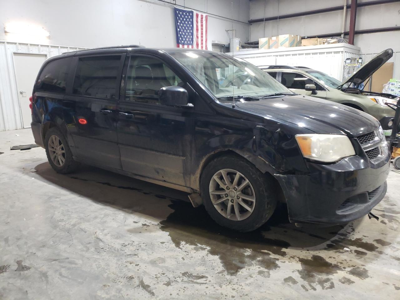 2014 Dodge Caravan - Image 4
