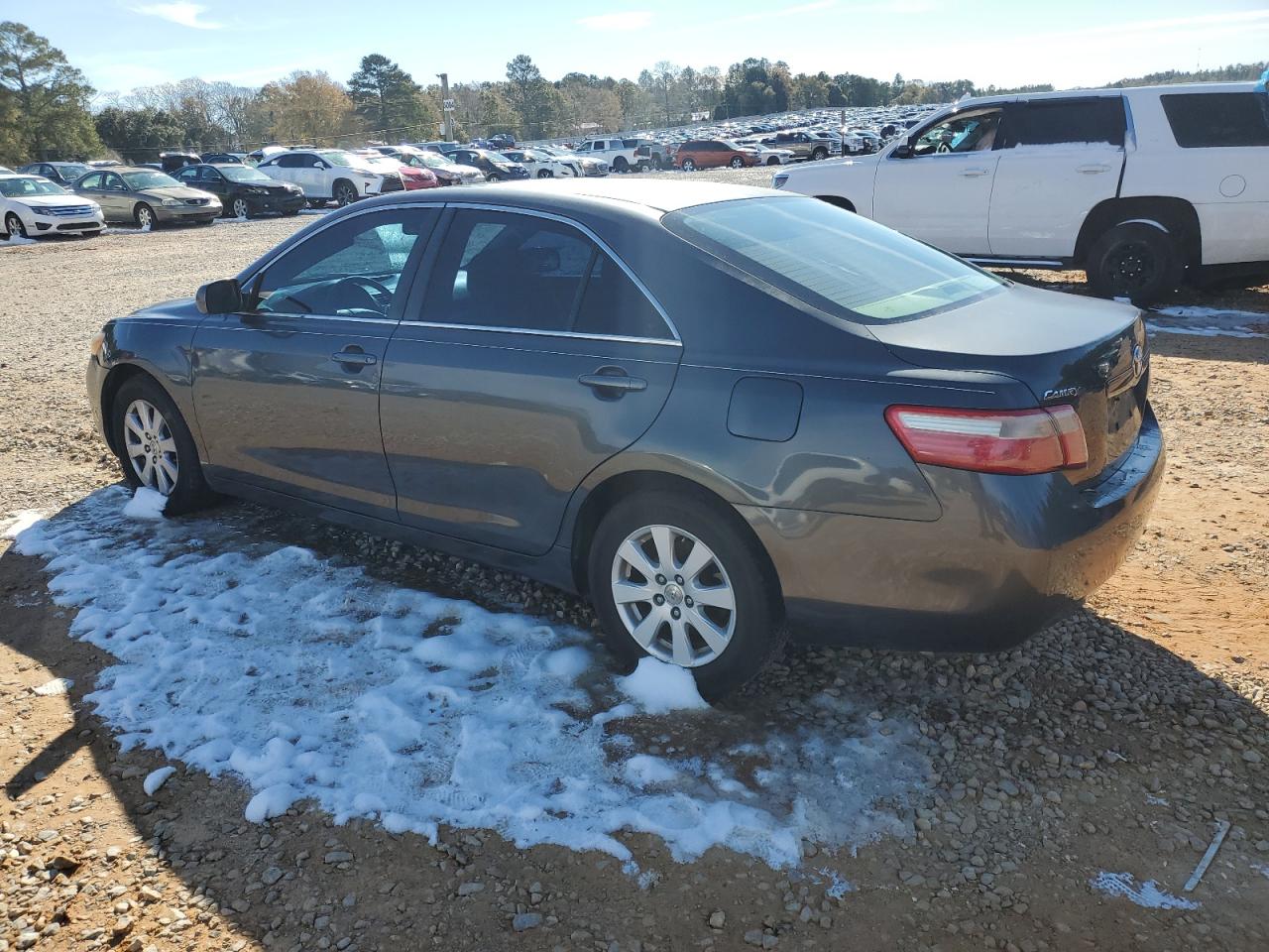 2009 Toyota Camry - Image 2