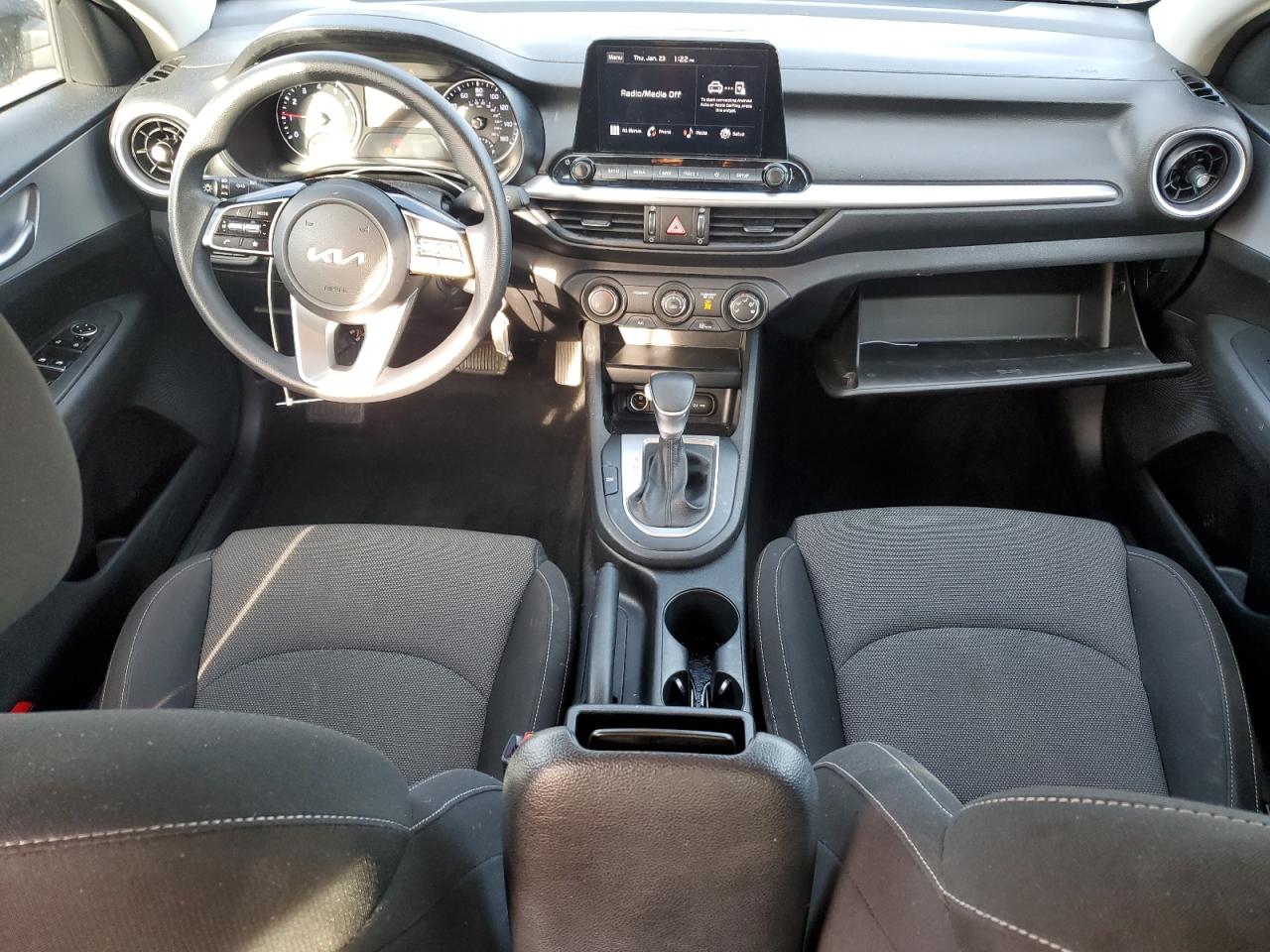 2023 Kia Forte - Image 8