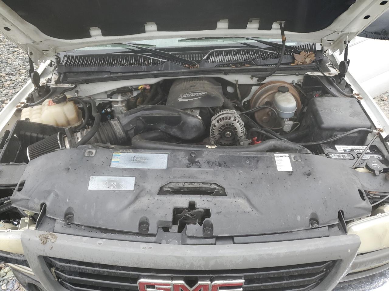 2005 GMC Sierra - Image 11