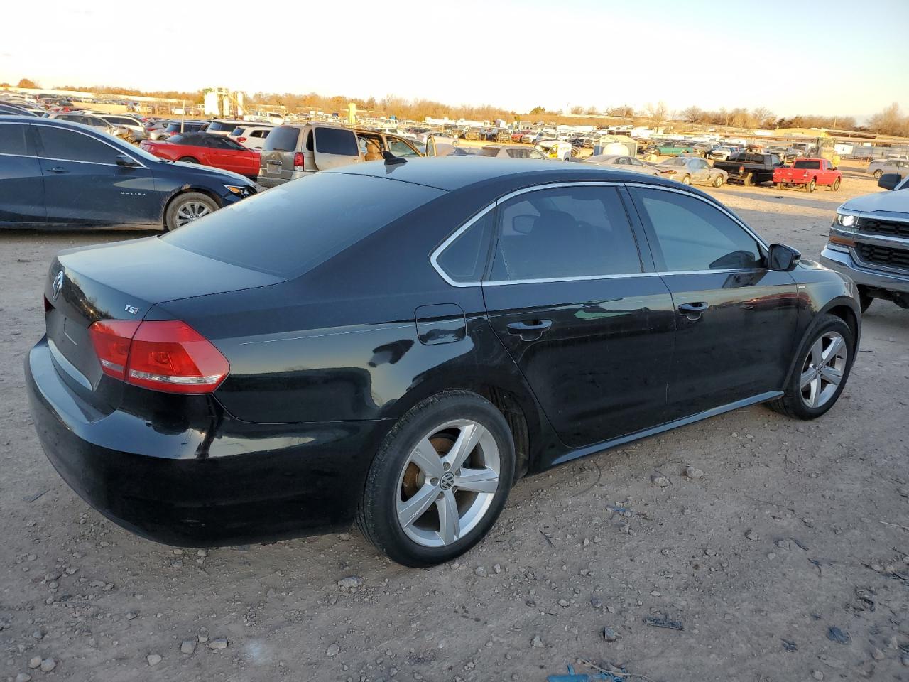 VIN 1VWAT7A38EC031481 2014 VOLKSWAGEN PASSAT no.3