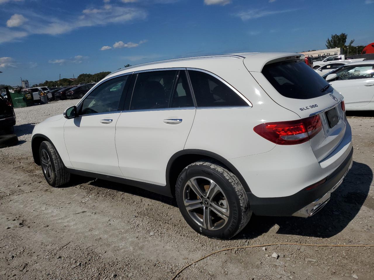 2019 Mercedes-Benz GLC - Image 2