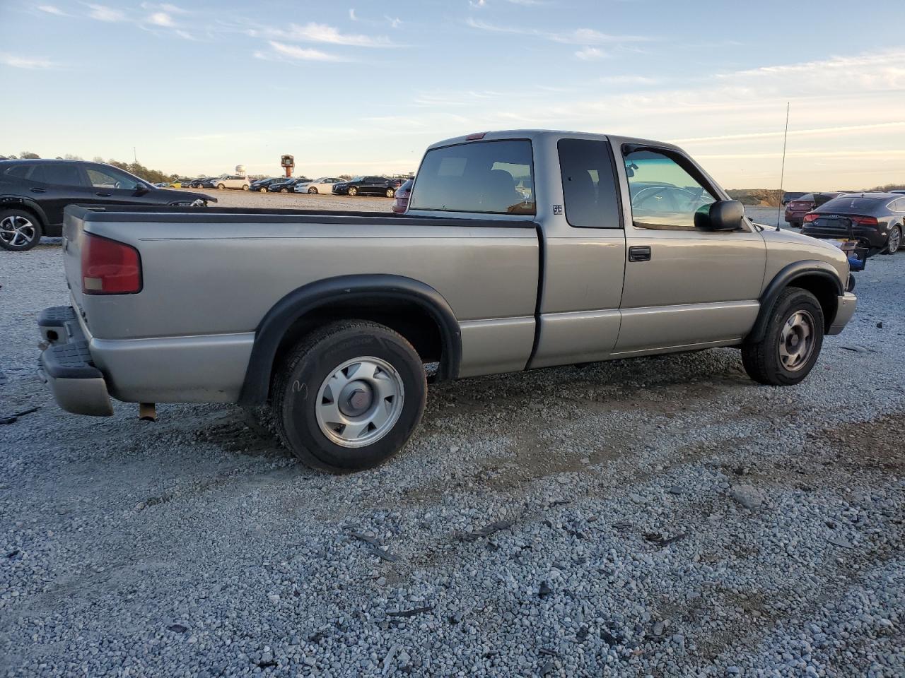 2001 GMC Sonoma - Image 3