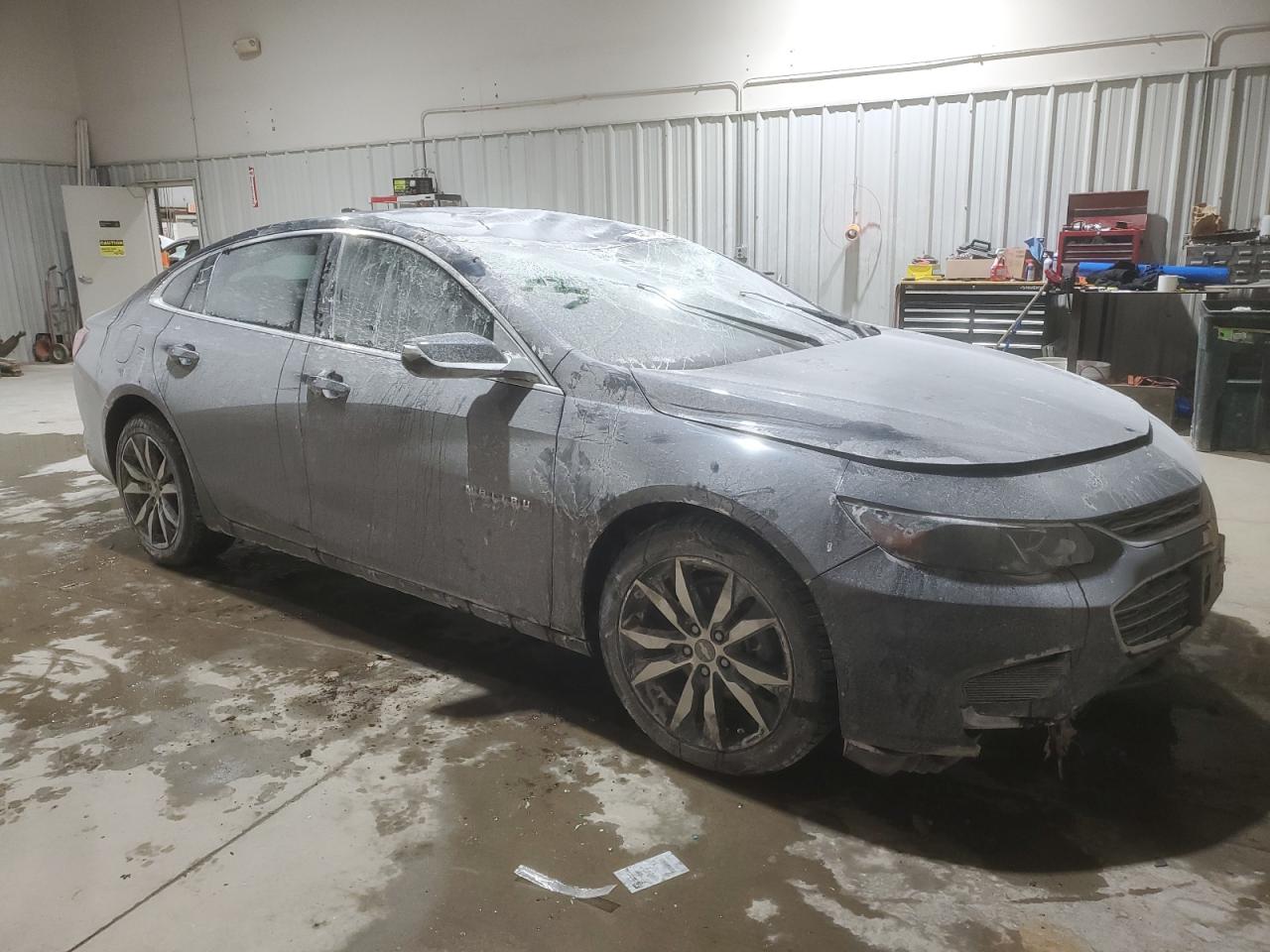 2017 Chevrolet Malibu - Image 4