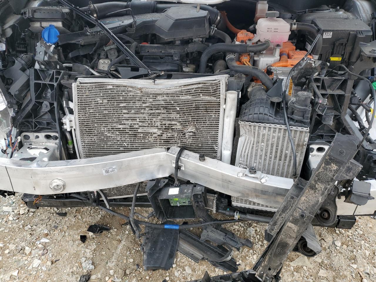 2022 Hyundai Santa Fe - Image 12