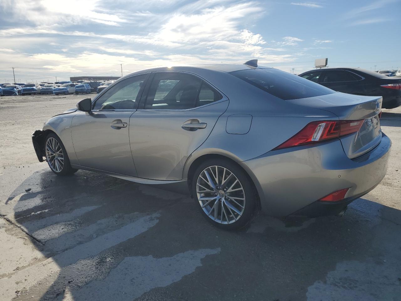 2014 Lexus IS - Image 2