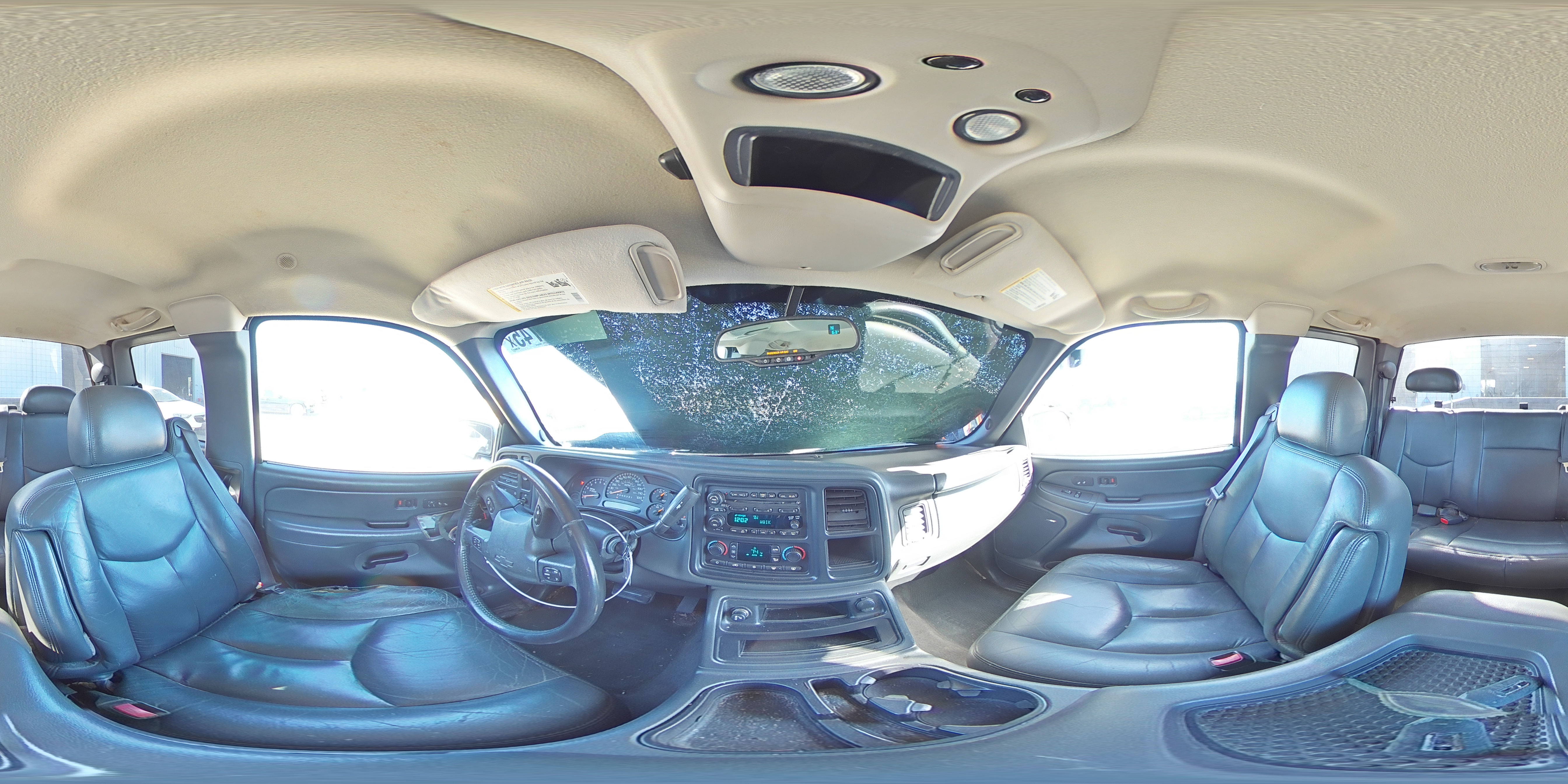 2006 Chevrolet Silverado - Image 13