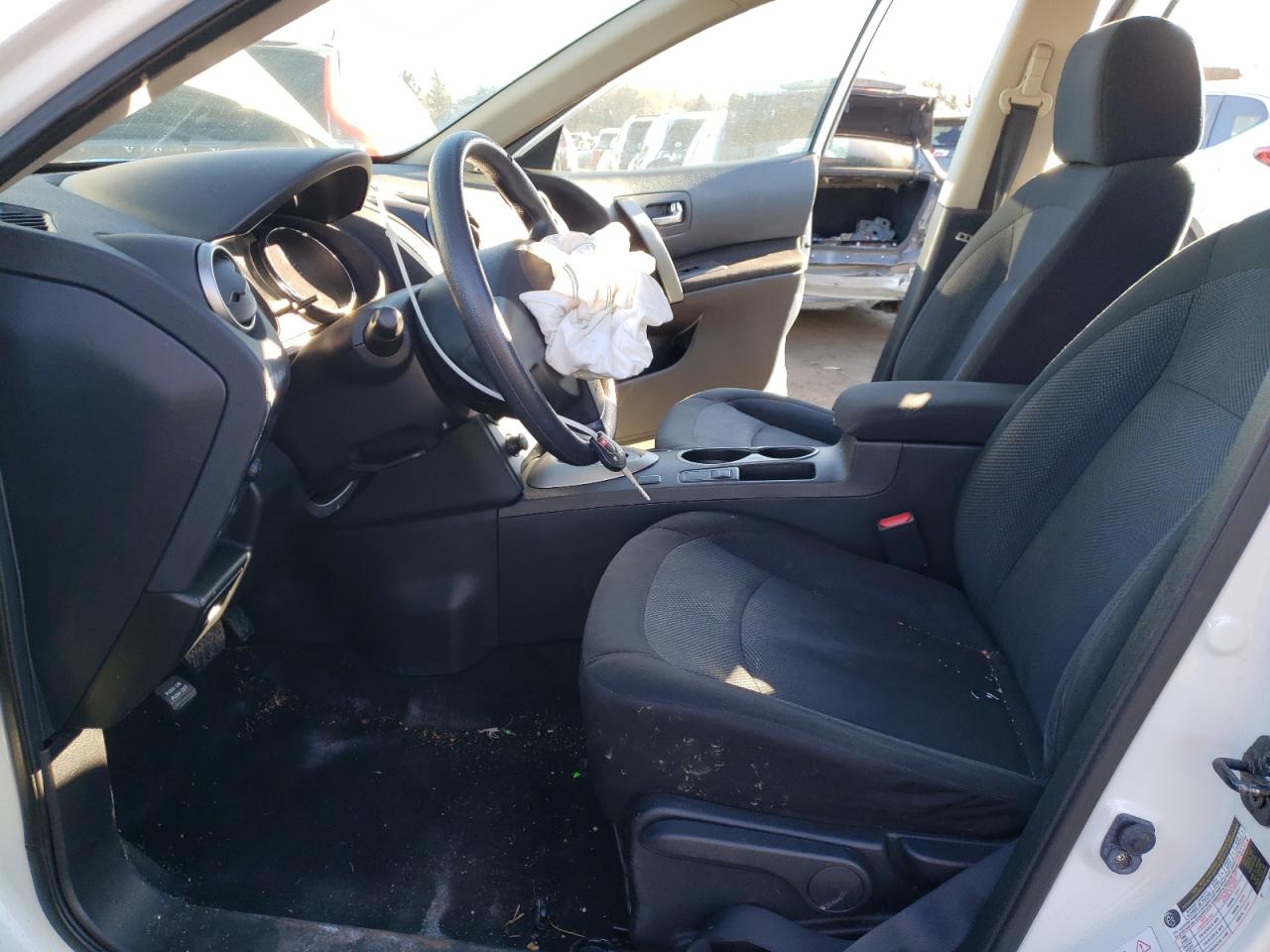 2014 Nissan Rogue - Image 7