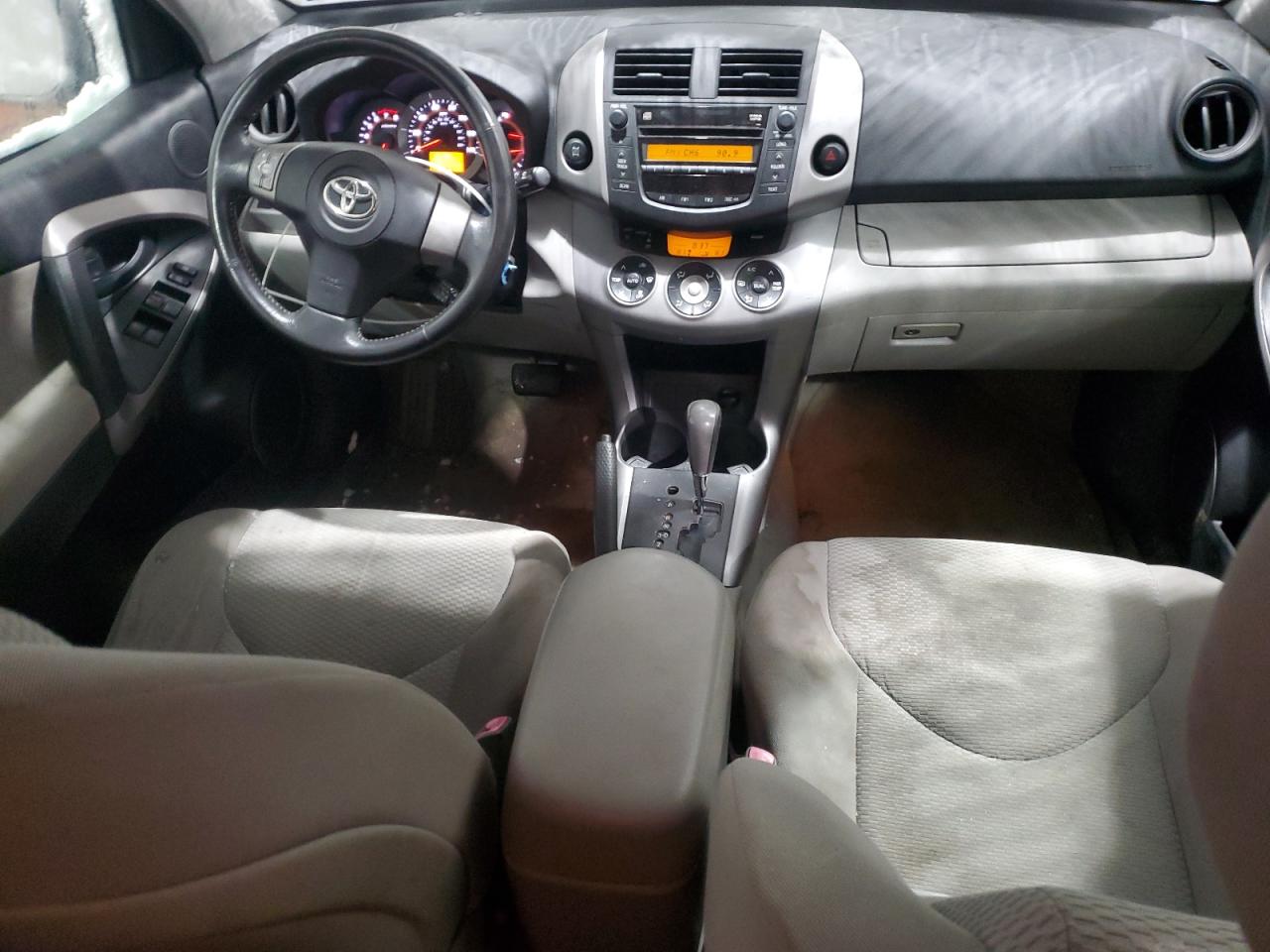 2006 Toyota RAV 4 - Image 8