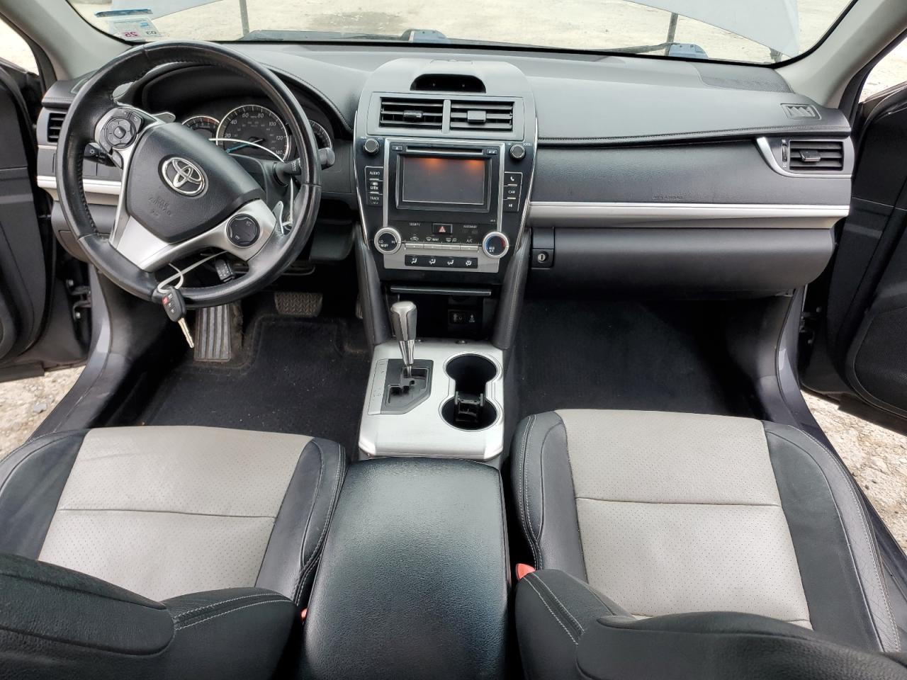 2012 Toyota Camry - Image 8