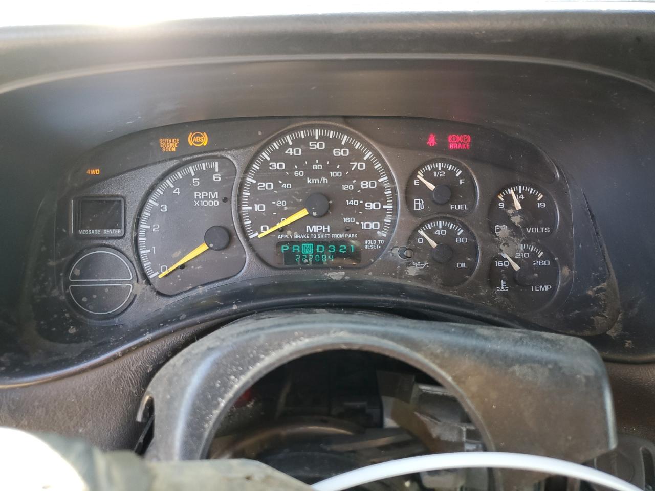 2000 Chevrolet Silverado - Image 9