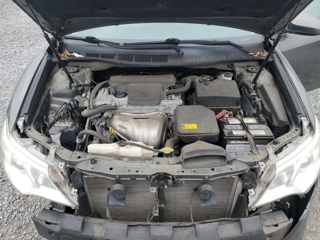 2012 Toyota Camry - Image 11