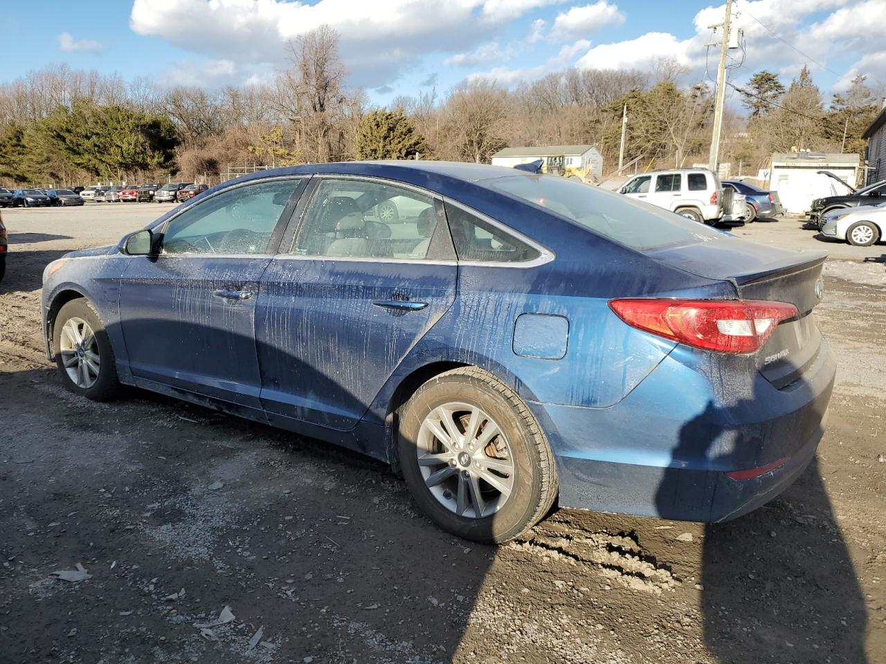2016 Hyundai Sonata - Image 2