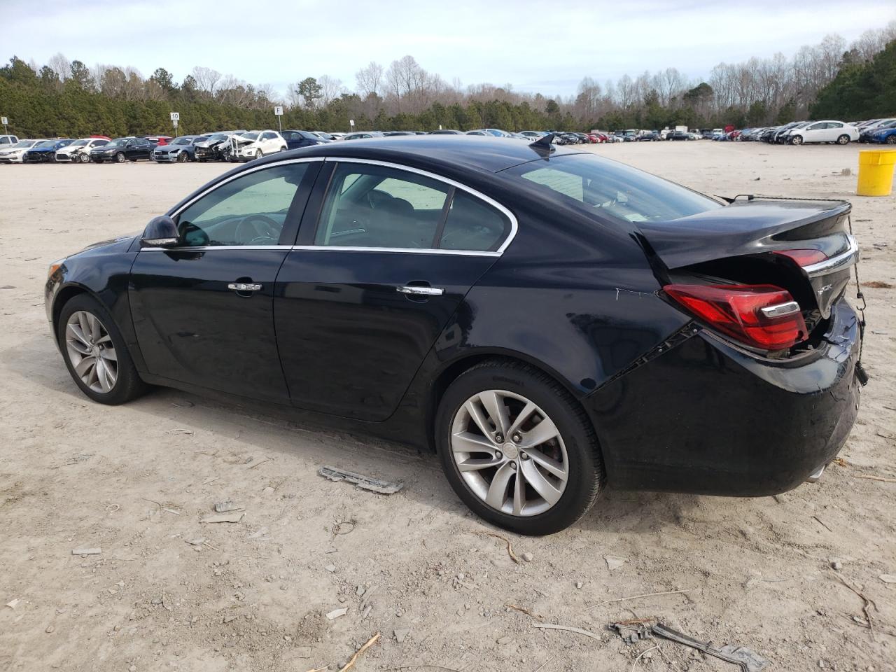 2014 Buick Regal - Image 2