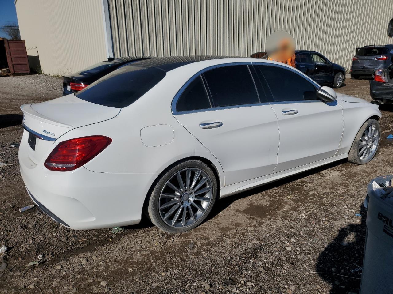 VIN 55SWF4KB3GU138981 2016 MERCEDES-BENZ C-CLASS no.3