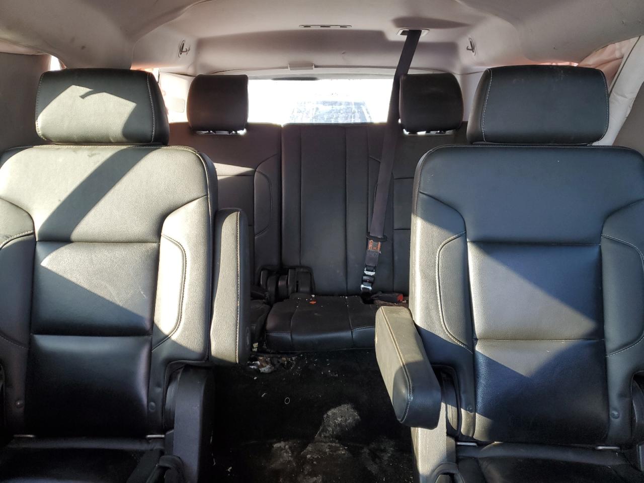 2016 Chevrolet Suburban - Image 10