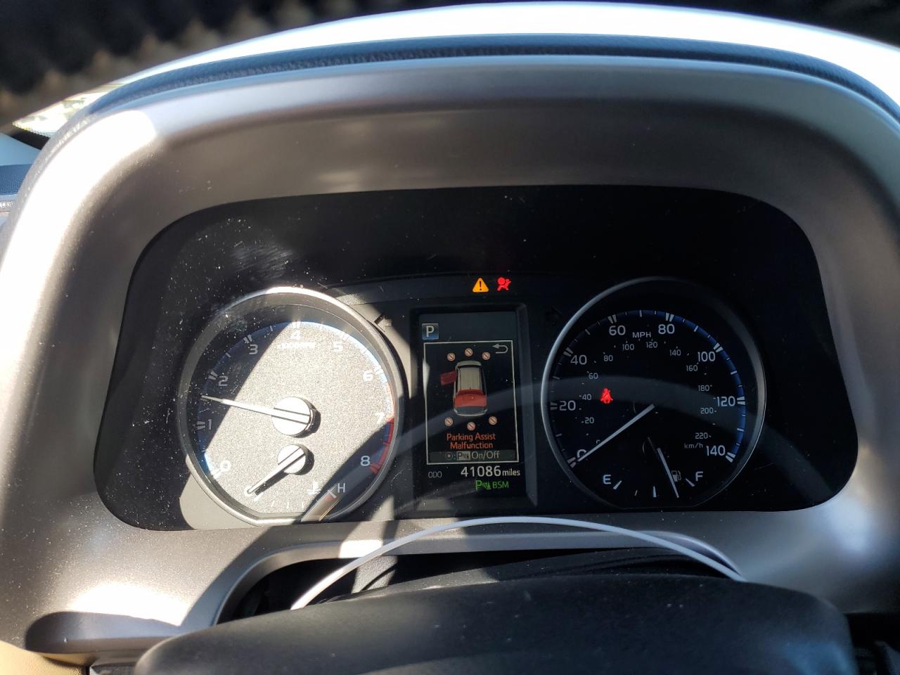 2018 Toyota RAV 4 - Image 9