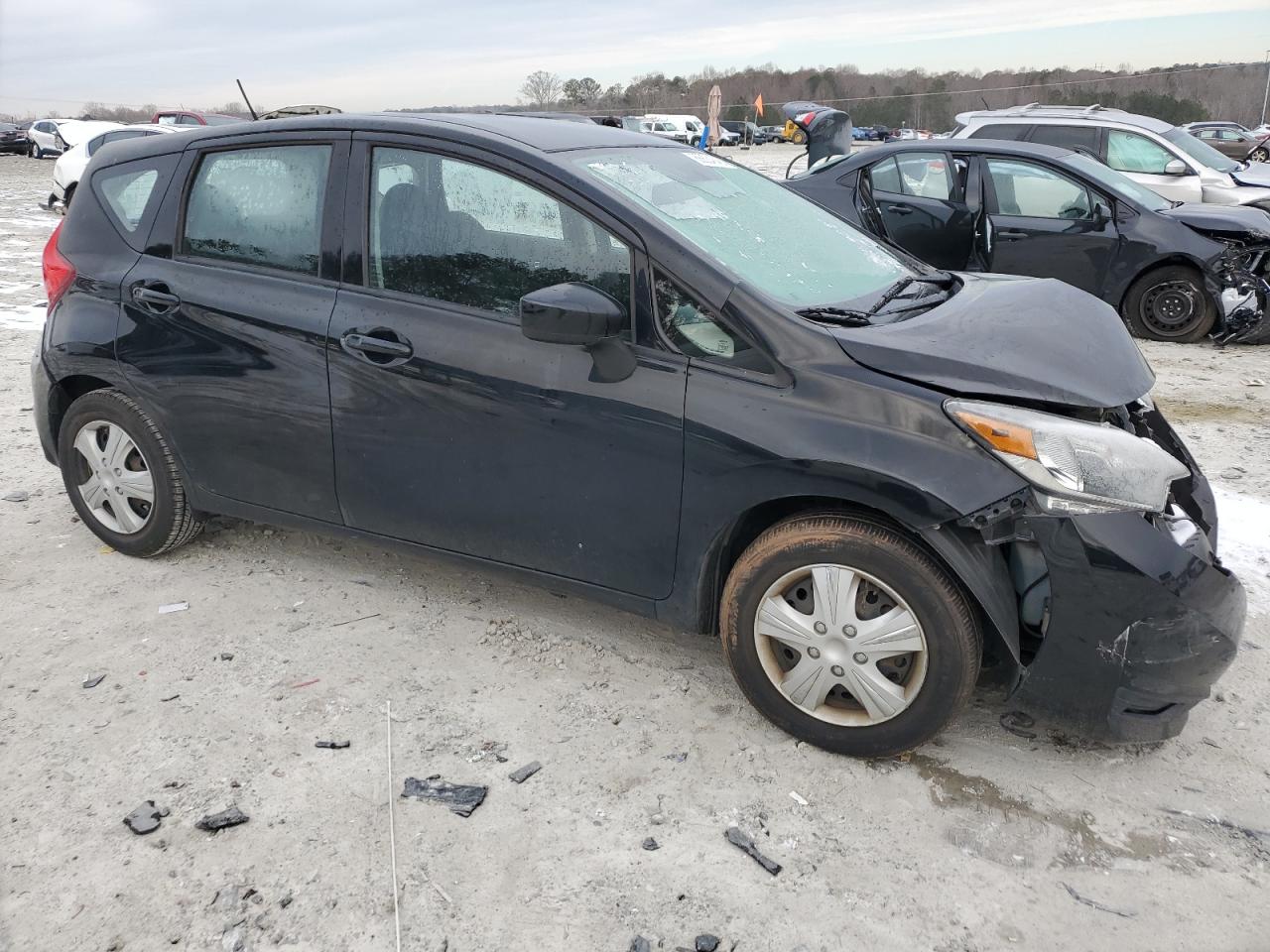2017 Nissan Versa - Image 4