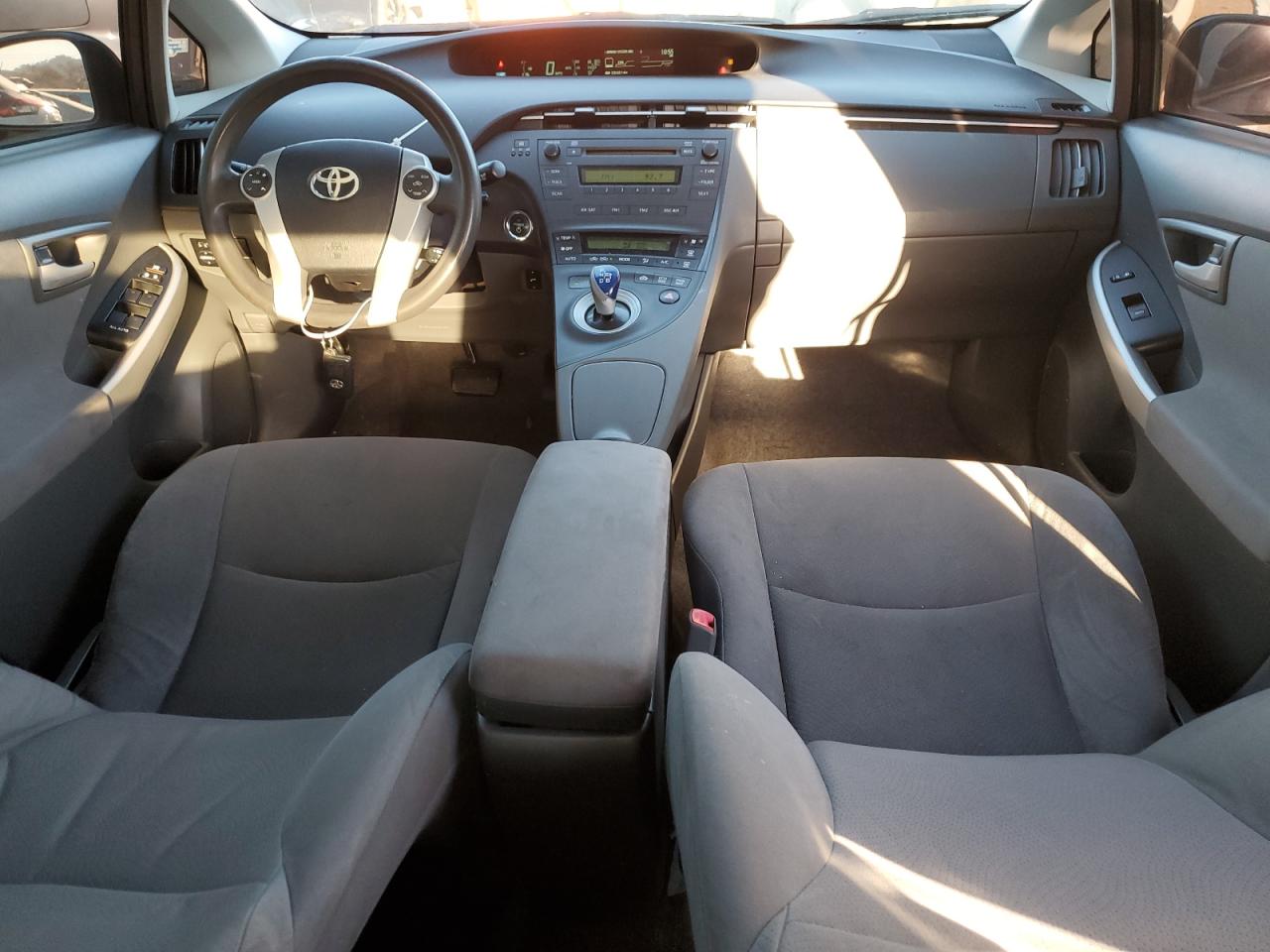 2011 Toyota Prius - Image 8