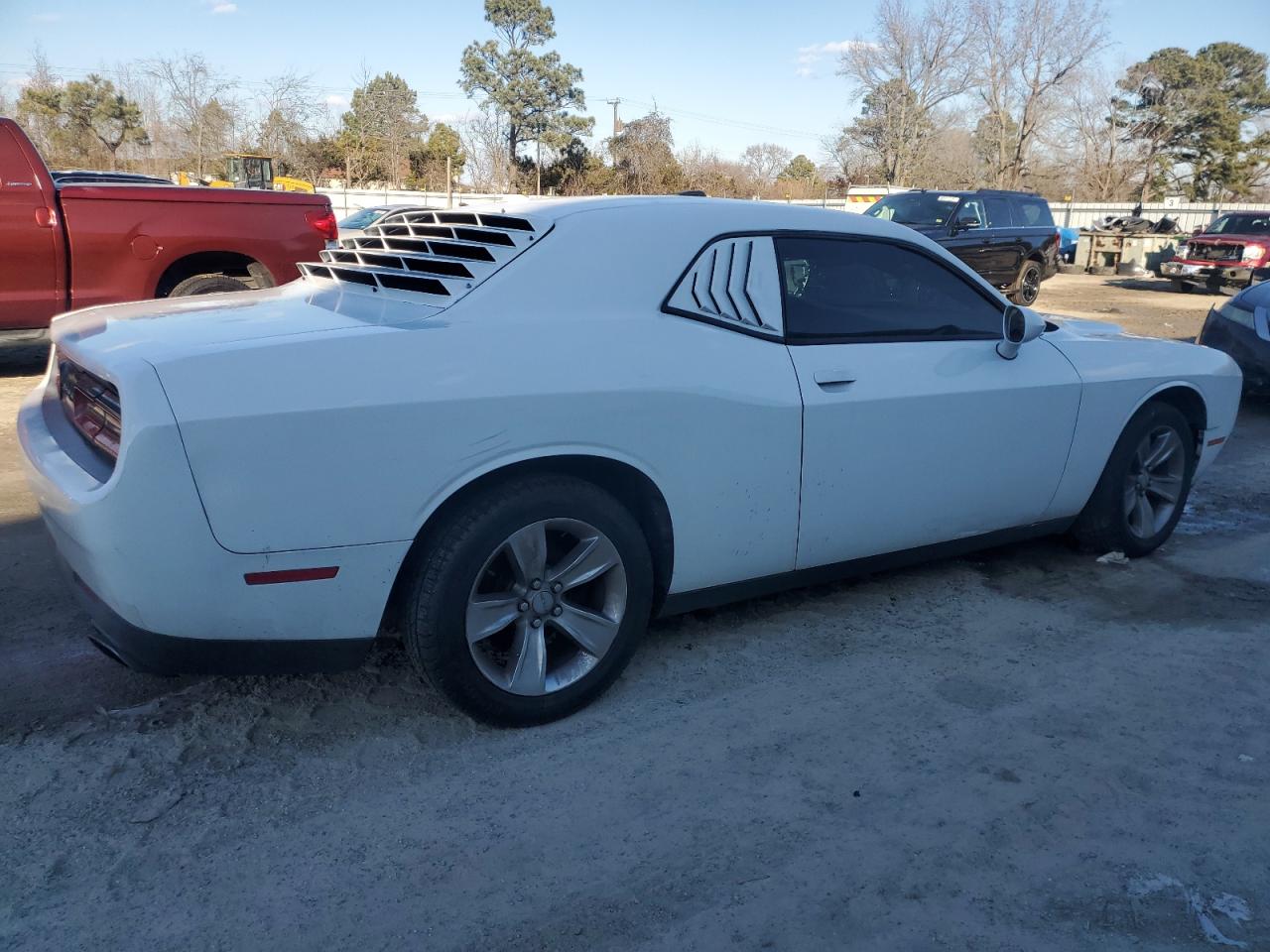 2016 Dodge Challenger - Image 3