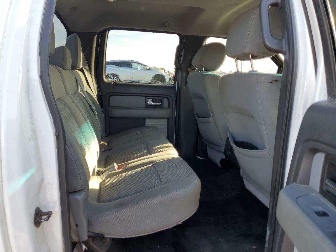 2014 Ford F-150 - Image 10