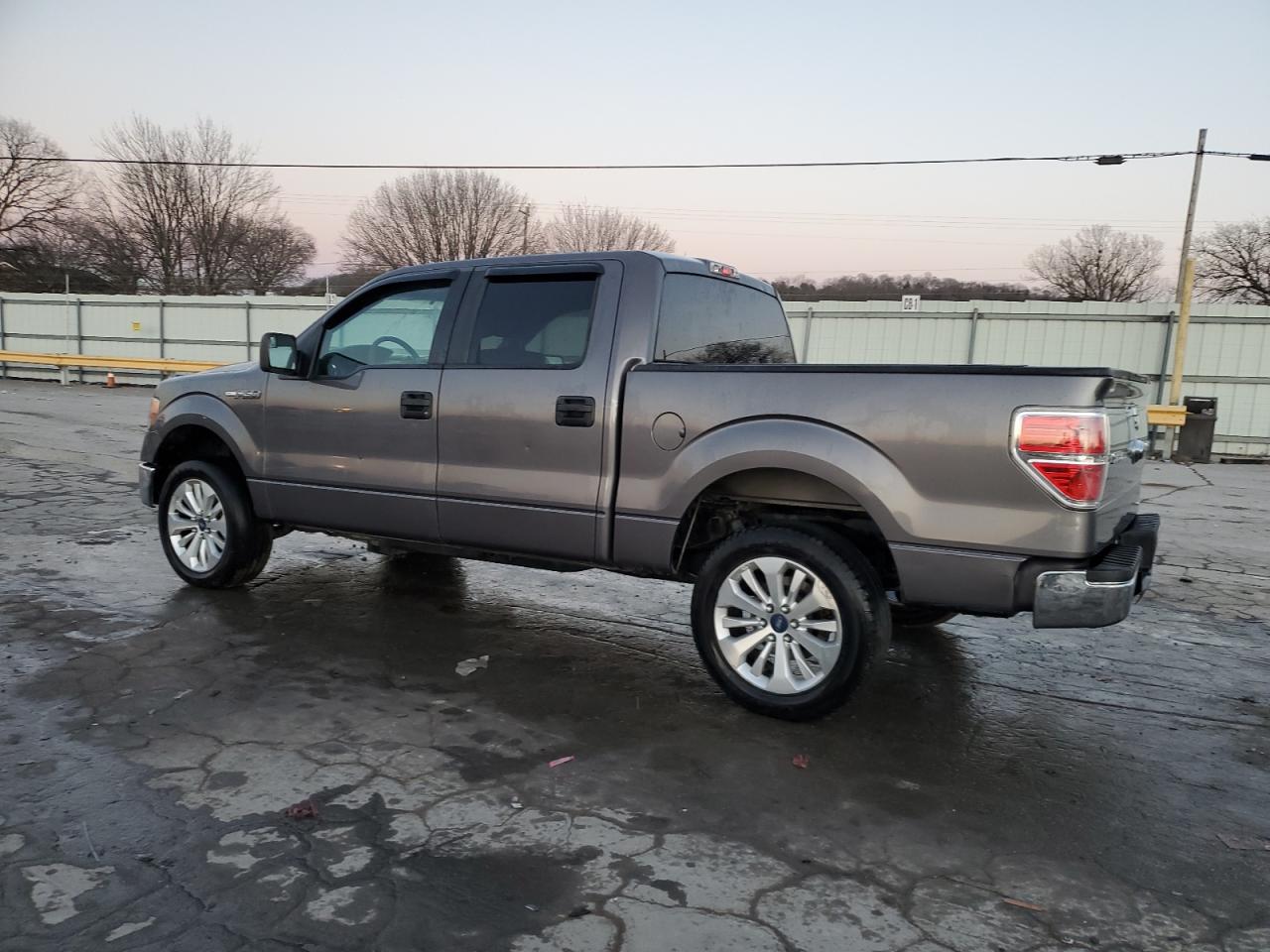 2011 Ford F-150 - Image 2