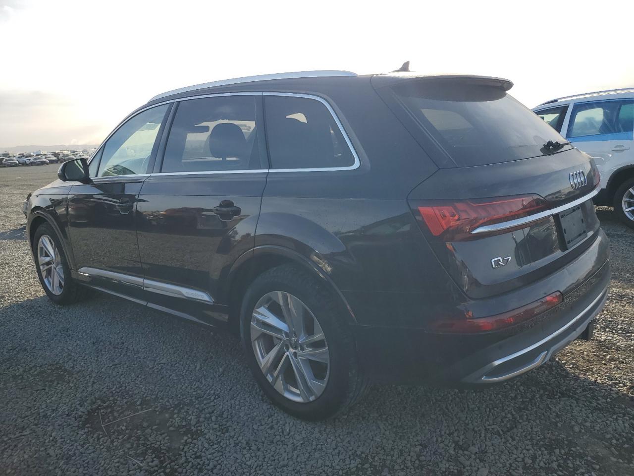 2020 Audi Q7 - Image 2
