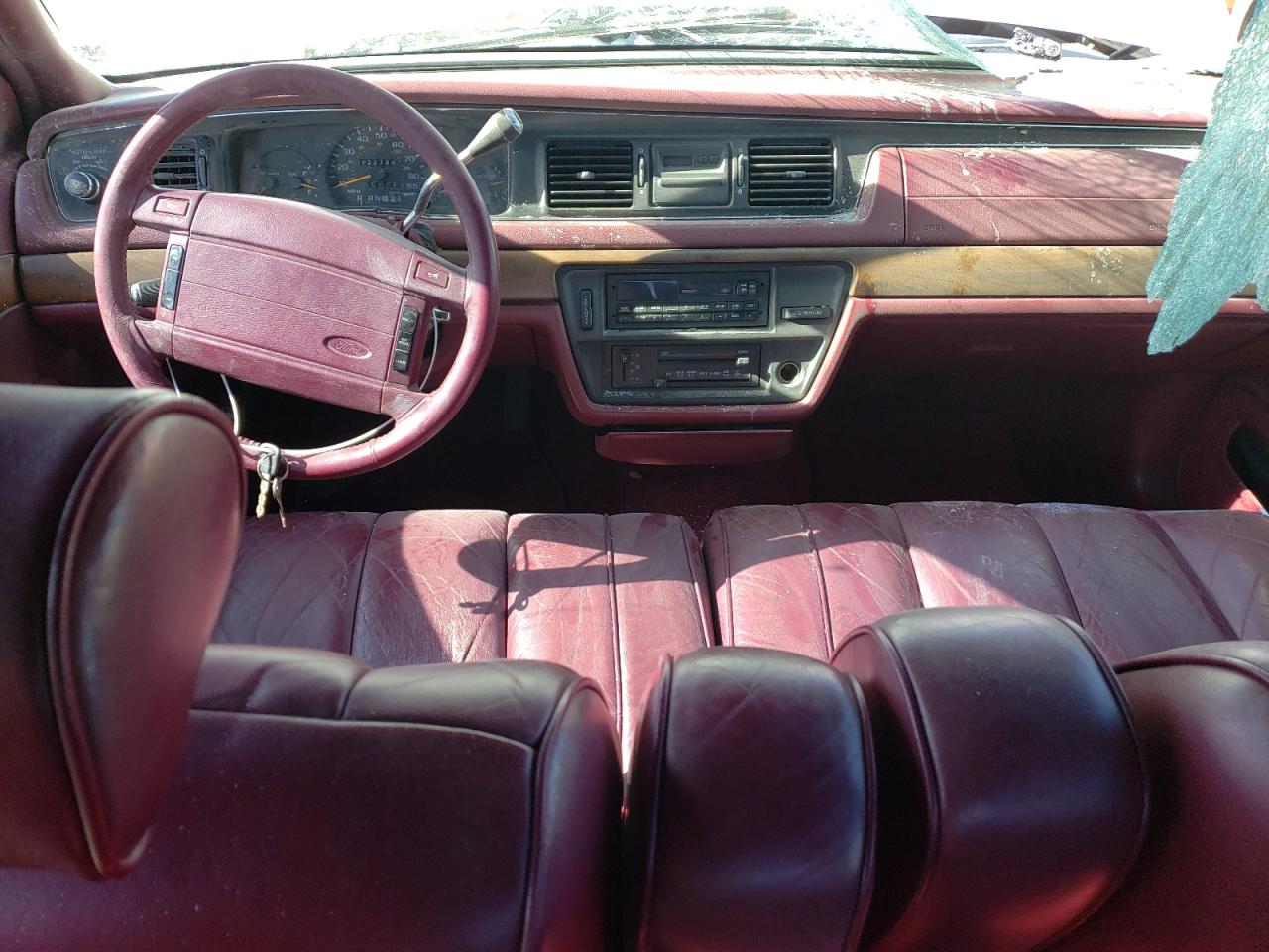 1993 Ford Crown Victoria - Image 8