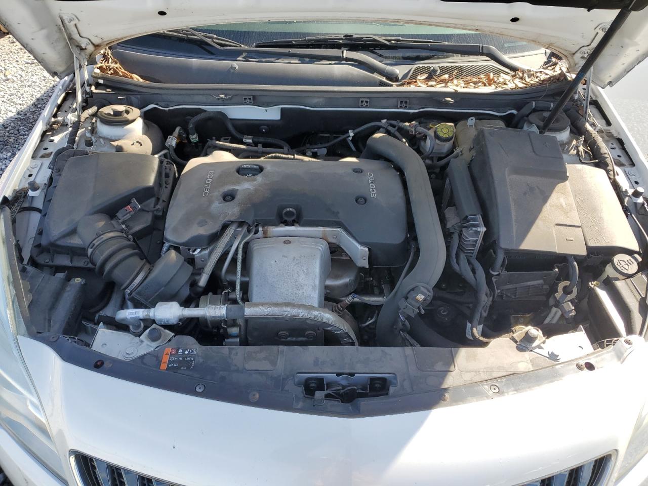 2016 Buick Regal - Image 11
