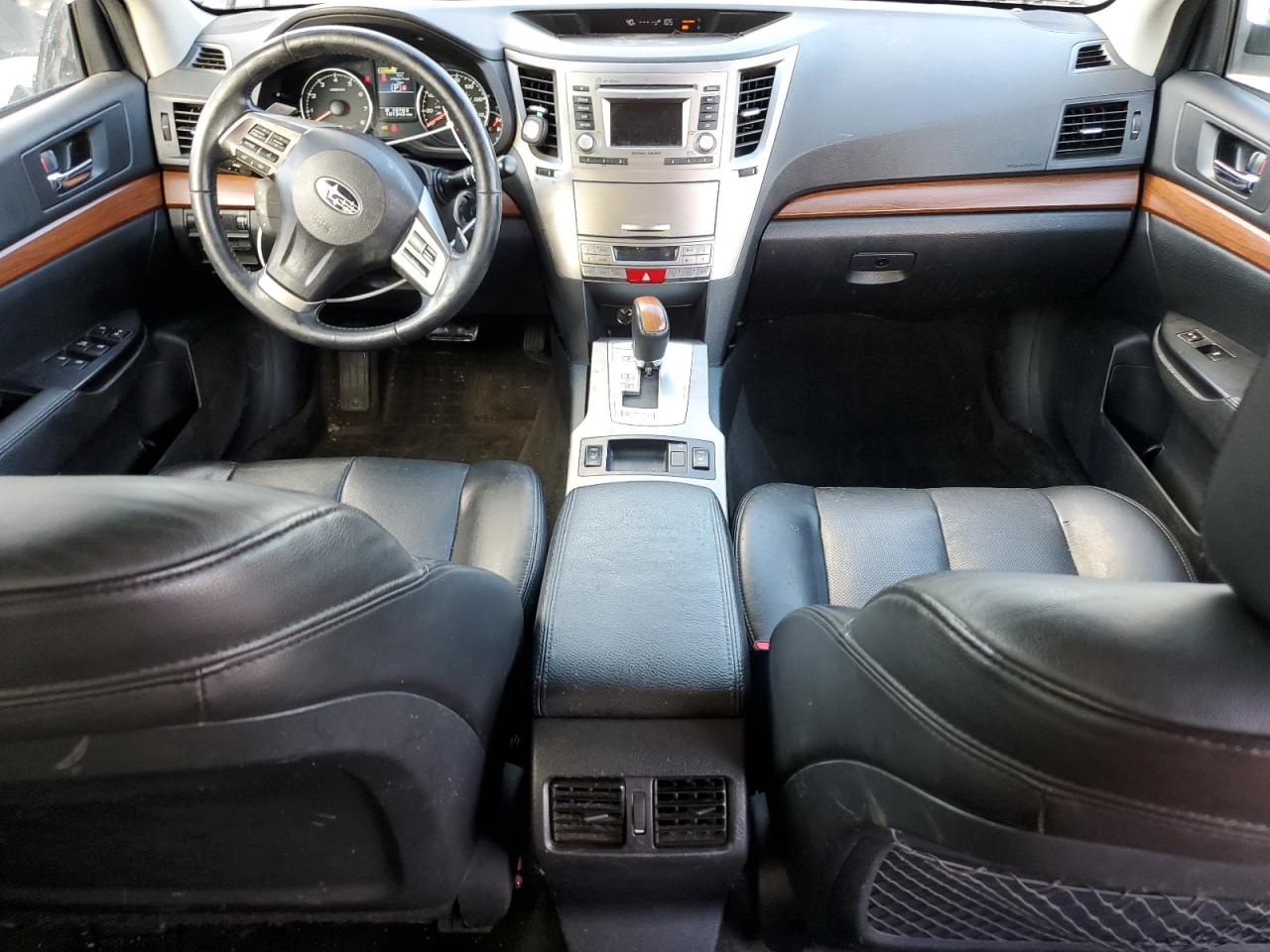 2014 Subaru Outback - Image 8