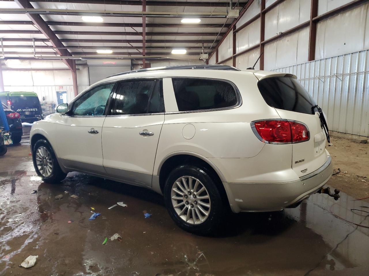 2011 Buick Enclave - Image 2